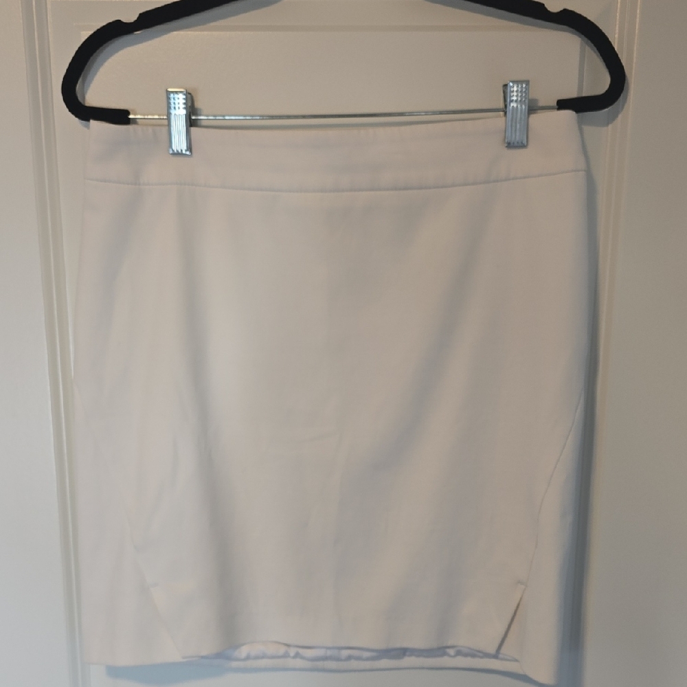 White House Black Market Cream Pencil Skirt